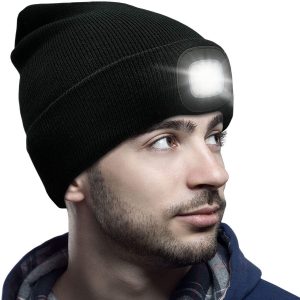 Căciulă cu lumină LED