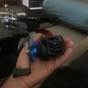 Mulineta Baitcasting primită de la clientul Gray.